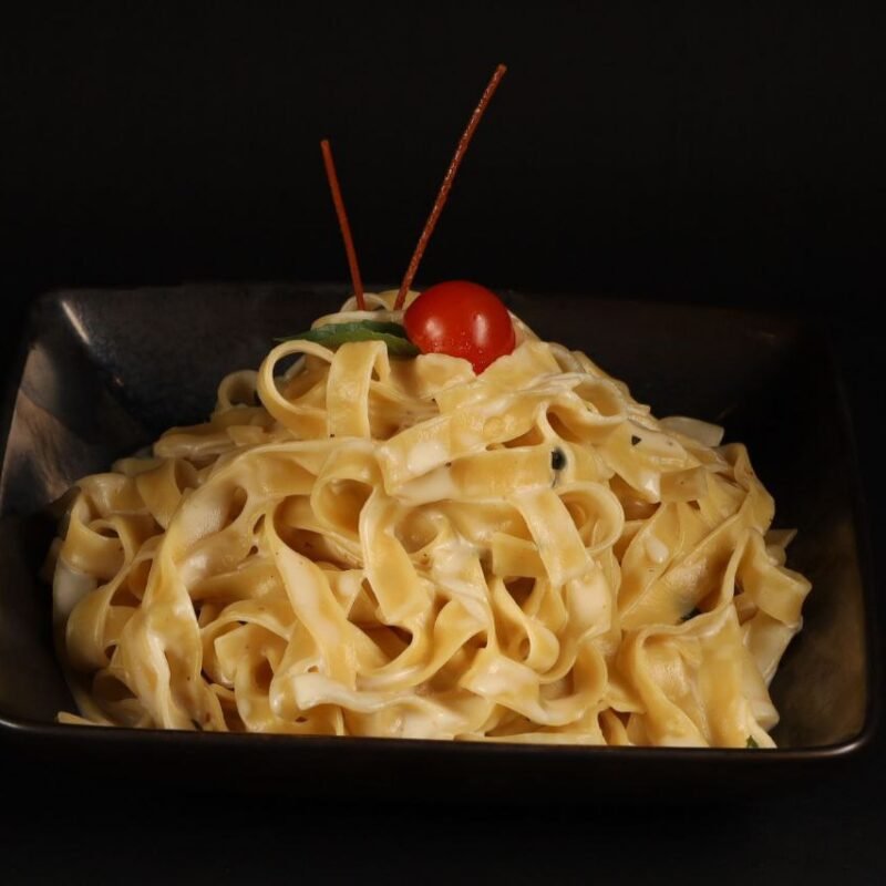 Fettuccine Alfredo